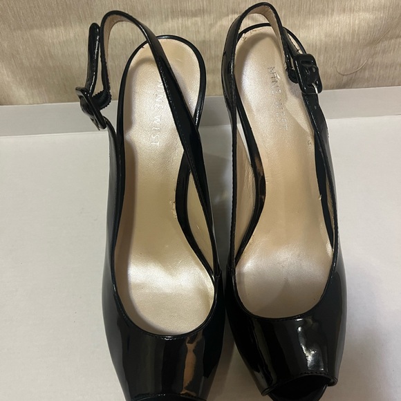 Nine West - NEW- Platform Black Patent  Peep Toe Adjustable strap Size 7.5 - Picture 3 of 10